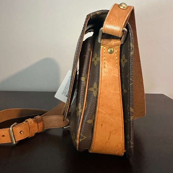 Authentic Louis Vuitton Crossbody Cartouchiere MM Brown Monogram - Picture 10 of 16